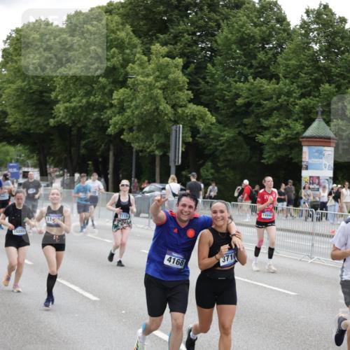 29.06.2025 - hella hamburg halbmarathon Jannik Wohlers http://msf.ph/oto/8149212 29.06.2025 10:49:51 Lombardsbrücke 2047, 3203, 3680, 3701, 3710, 3805, 3897, 4090, 4168, 5119, 5997, 6680, 6830, 7677, 7721, 7722, 7755, 8254, 9605, 9940, 10060, 10286, 10617, 11426, 11696, 11716, 11760, 12079, 13127, 13128, 13381, 13744, 13846, 13887, 14144, 14505, 14940, 15230, 16410, 16412, 16489, 16635, 16670, 17256, 18961, 19058, 19086 meine-sportfotos.de