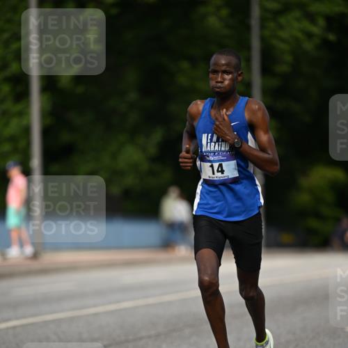 29.06.2025 - hella hamburg halbmarathon Dr. Thomas Lammeyer http://msf.ph/oto/8149219 29.06.2025 09:35:07 Kennedybrücke 14, 19, 21 meine-sportfotos.de