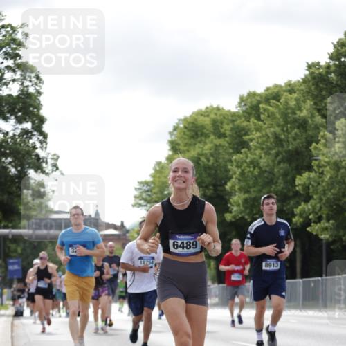 29.06.2025 - hella hamburg halbmarathon Jannik Wohlers http://msf.ph/oto/8149221 29.06.2025 10:12:49 Lombardsbrücke 1007, 1747, 1859, 2961, 3218, 3360, 3728, 6489, 8398, 8405, 8913, 9141, 9527, 12492, 15922, 16030, 16255, 16437, 17474, 17699, 17988, 18048, 18320, 18732, 18754 meine-sportfotos.de