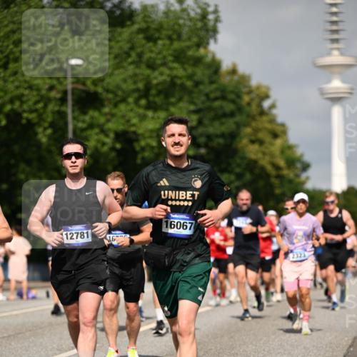 29.06.2025 - hella hamburg halbmarathon Dr. Thomas Lammeyer http://msf.ph/oto/8149248 29.06.2025 10:06:21 Kennedybrücke 1128, 1184, 1254, 1364, 1432, 1453, 1729, 1733, 1940, 2322, 2323, 3169, 3780, 4286, 4328, 4663, 4985, 5742, 5763, 6322, 6708, 6860, 7031, 7049, 7243, 8749, 9020, 9021, 9156, 9353, 9741, 9928, 10177, 10866 meine-sportfotos.de