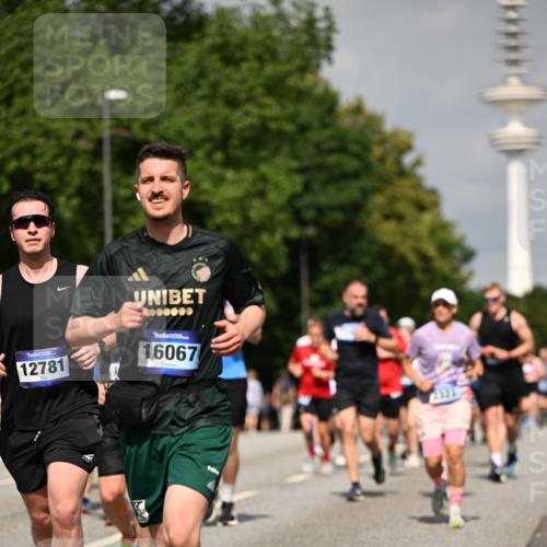 29.06.2025 - hella hamburg halbmarathon Dr. Thomas Lammeyer http://msf.ph/oto/8149268 29.06.2025 10:06:22 Kennedybrücke 1128, 1254, 1364, 1432, 1453, 1729, 1733, 2322, 2323, 3169, 3780, 4286, 4328, 4663, 4985, 5742, 5763, 6322, 6708, 6860, 7031, 7049, 7243, 8749, 9020, 9021, 9156, 9353, 9928, 10177, 10866 meine-sportfotos.de