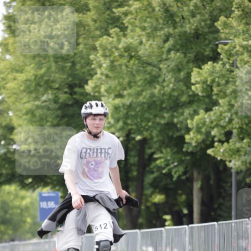29.06.2025 - hella hamburg halbmarathon Jannik Wohlers http://msf.ph/oto/8149305 29.06.2025 09:13:05 Lombardsbrücke  meine-sportfotos.de
