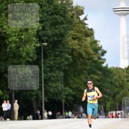 29.06.2025 - hella hamburg halbmarathon Dr. Thomas Lammeyer http://msf.ph/oto/8149312 29.06.2025 09:35:12 Kennedybrücke 14, 19 meine-sportfotos.de