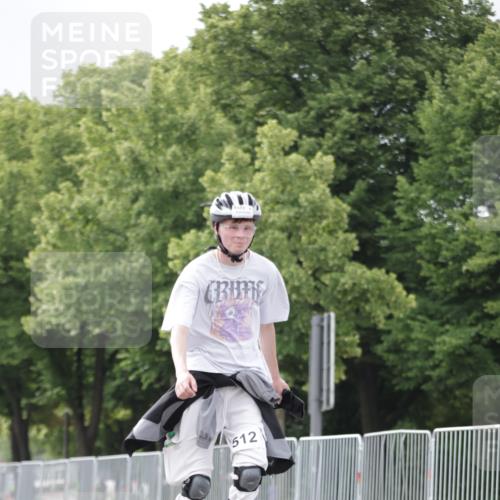 29.06.2025 - hella hamburg halbmarathon Jannik Wohlers http://msf.ph/oto/8149368 29.06.2025 09:13:06 Lombardsbrücke  meine-sportfotos.de