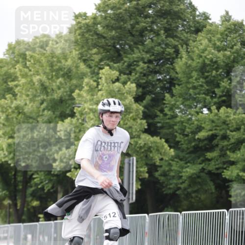 29.06.2025 - hella hamburg halbmarathon Jannik Wohlers http://msf.ph/oto/8149380 29.06.2025 09:13:07 Lombardsbrücke  meine-sportfotos.de