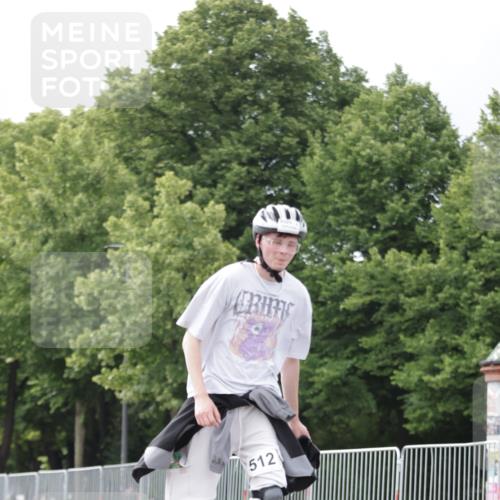 29.06.2025 - hella hamburg halbmarathon Jannik Wohlers http://msf.ph/oto/8149403 29.06.2025 09:13:07 Lombardsbrücke  meine-sportfotos.de