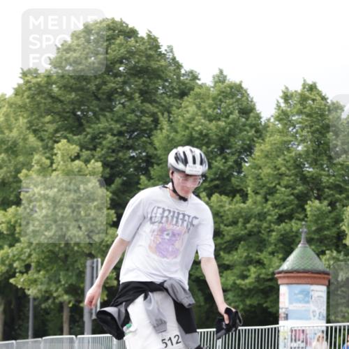 29.06.2025 - hella hamburg halbmarathon Jannik Wohlers http://msf.ph/oto/8149418 29.06.2025 09:13:07 Lombardsbrücke  meine-sportfotos.de