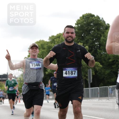 29.06.2025 - hella hamburg halbmarathon Jannik Wohlers http://msf.ph/oto/8149424 29.06.2025 10:12:59 Lombardsbrücke 1007, 1747, 1859, 2961, 3218, 3360, 3728, 3729, 4187, 4950, 5546, 6489, 6724, 7346, 7446, 7447, 7460, 8913, 9527, 9612, 12492, 13331, 13928, 15922, 17474, 17988, 18222, 18732, 18754, 19035 meine-sportfotos.de