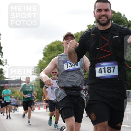 29.06.2025 - hella hamburg halbmarathon Jannik Wohlers http://msf.ph/oto/8149426 29.06.2025 10:12:59 Lombardsbrücke 1007, 1747, 1859, 2961, 3218, 3360, 3728, 3729, 4187, 4950, 5546, 6489, 6724, 7346, 7446, 7447, 7460, 8913, 9527, 9612, 12492, 13331, 13928, 15922, 17474, 17988, 18222, 18732, 18754, 19035 meine-sportfotos.de