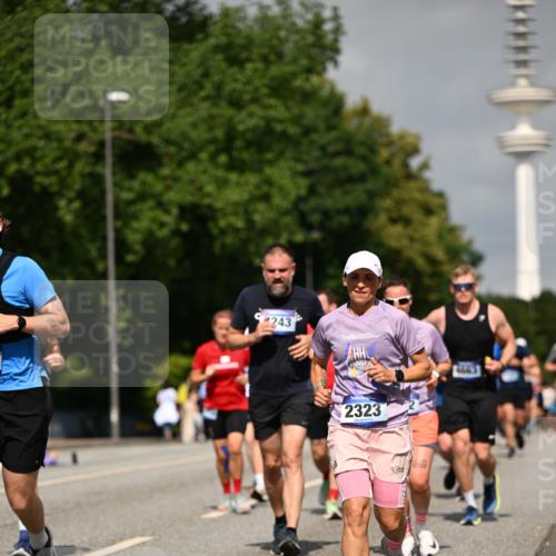 29.06.2025 - hella hamburg halbmarathon Dr. Thomas Lammeyer http://msf.ph/oto/8149427 29.06.2025 10:06:24 Kennedybrücke 1128, 1254, 1432, 1453, 1729, 1733, 2322, 2323, 3169, 3780, 4286, 4328, 4663, 4985, 5742, 5763, 6322, 6708, 6860, 7031, 7049, 7243, 8749, 9020, 9021, 9156, 9353, 9928, 10177, 10866 meine-sportfotos.de
