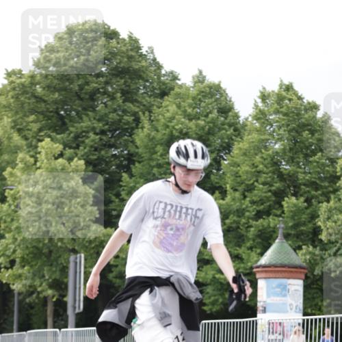 29.06.2025 - hella hamburg halbmarathon Jannik Wohlers http://msf.ph/oto/8149429 29.06.2025 09:13:07 Lombardsbrücke  meine-sportfotos.de