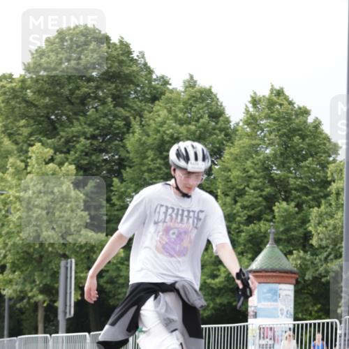 29.06.2025 - hella hamburg halbmarathon Jannik Wohlers http://msf.ph/oto/8149435 29.06.2025 09:13:07 Lombardsbrücke  meine-sportfotos.de