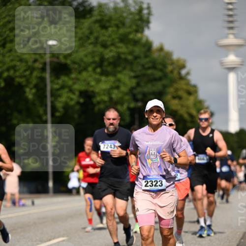 29.06.2025 - hella hamburg halbmarathon Dr. Thomas Lammeyer http://msf.ph/oto/8149441 29.06.2025 10:06:24 Kennedybrücke 1128, 1254, 1432, 1453, 1729, 1733, 2322, 2323, 3169, 3780, 4286, 4328, 4663, 4985, 5742, 5763, 6322, 6708, 6860, 7031, 7049, 7243, 8749, 9020, 9021, 9156, 9353, 9928, 10177, 10866 meine-sportfotos.de