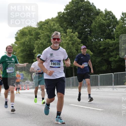 29.06.2025 - hella hamburg halbmarathon Jannik Wohlers http://msf.ph/oto/8149452 29.06.2025 10:13:00 Lombardsbrücke 1007, 1747, 1859, 2961, 3218, 3360, 3728, 3729, 4187, 4950, 5546, 6489, 6724, 7346, 7446, 7447, 7460, 8279, 8913, 9527, 9612, 12492, 13331, 13928, 15922, 17474, 17988, 18222, 18732, 18754, 19035 meine-sportfotos.de