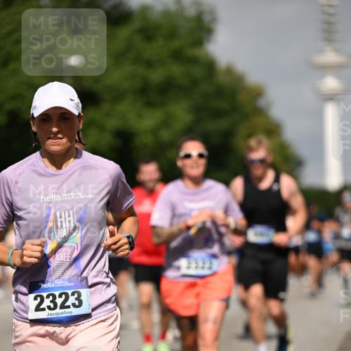 29.06.2025 - hella hamburg halbmarathon Dr. Thomas Lammeyer http://msf.ph/oto/8149501 29.06.2025 10:06:26 Kennedybrücke 1128, 1254, 1432, 1453, 1729, 1733, 2322, 2323, 3169, 3780, 4286, 4328, 4663, 4985, 5742, 5763, 6166, 6322, 6708, 6860, 7049, 7243, 8662, 8749, 9020, 9021, 9156, 9353, 9928, 10177, 10539, 10866 meine-sportfotos.de