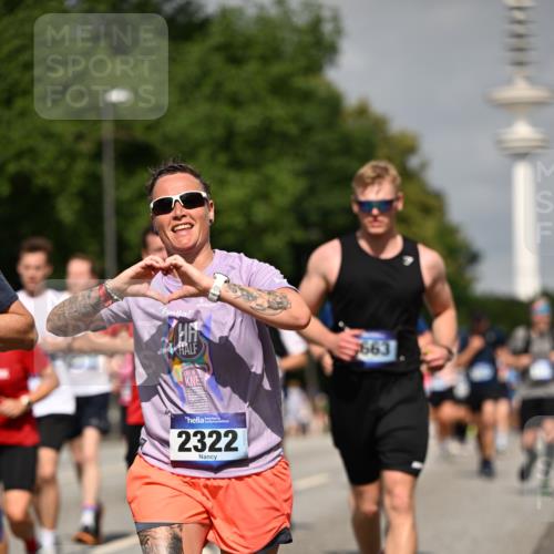 29.06.2025 - hella hamburg halbmarathon Dr. Thomas Lammeyer http://msf.ph/oto/8149523 29.06.2025 10:06:27 Kennedybrücke 1128, 1254, 1432, 1453, 1729, 1733, 2322, 2323, 3169, 3780, 4286, 4663, 4985, 5742, 5763, 6166, 6322, 6708, 6860, 7049, 7243, 8662, 8749, 9020, 9021, 9928, 10539, 10866 meine-sportfotos.de