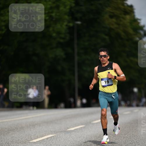 29.06.2025 - hella hamburg halbmarathon Dr. Thomas Lammeyer http://msf.ph/oto/8149552 29.06.2025 09:35:14 Kennedybrücke 14, 19 meine-sportfotos.de
