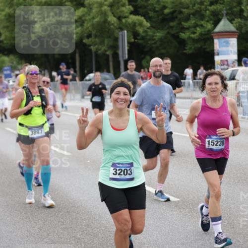 29.06.2025 - hella hamburg halbmarathon Jannik Wohlers http://msf.ph/oto/8149556 29.06.2025 10:50:01 Lombardsbrücke 1259, 1828, 2047, 3203, 3680, 3710, 3805, 3897, 4168, 4961, 5119, 5131, 6680, 7505, 7677, 8299, 8834, 10286, 10744, 11426, 11696, 11716, 12079, 13887, 14102, 14144, 14591, 14940, 15230, 15467, 15551, 16489, 16593, 16635, 16670, 16742, 17256, 17790, 18092, 18483, 19058 meine-sportfotos.de