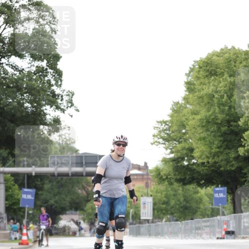 29.06.2025 - hella hamburg halbmarathon Jannik Wohlers http://msf.ph/oto/8149565 29.06.2025 09:14:06 Lombardsbrücke  meine-sportfotos.de