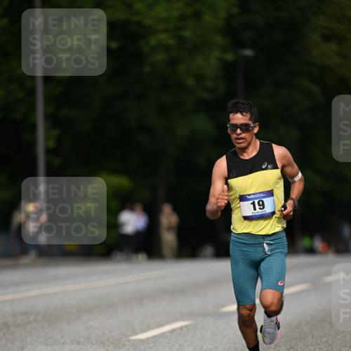 29.06.2025 - hella hamburg halbmarathon Dr. Thomas Lammeyer http://msf.ph/oto/8149592 29.06.2025 09:35:15 Kennedybrücke 14, 19 meine-sportfotos.de