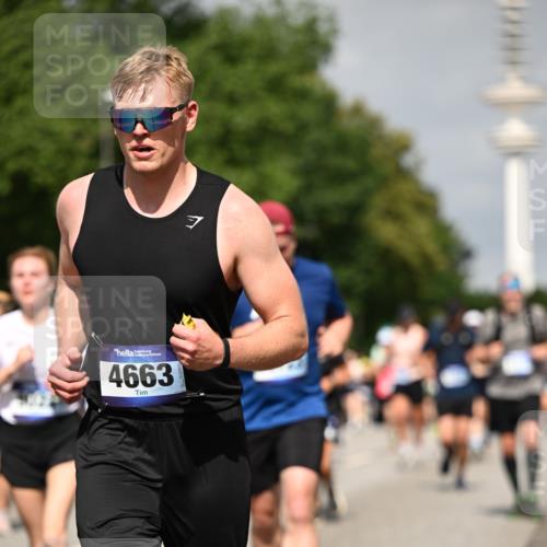29.06.2025 - hella hamburg halbmarathon Dr. Thomas Lammeyer http://msf.ph/oto/8149605 29.06.2025 10:06:29 Kennedybrücke 1128, 1254, 1432, 1453, 1733, 2322, 2323, 3169, 3780, 3919, 4286, 4663, 4985, 5742, 5763, 6166, 6322, 6708, 6860, 7049, 7243, 8662, 8749, 9020, 9021, 9928, 10539, 10866 meine-sportfotos.de