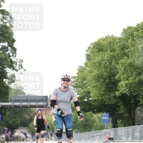 29.06.2025 - hella hamburg halbmarathon Jannik Wohlers http://msf.ph/oto/8149612 29.06.2025 09:14:07 Lombardsbrücke  meine-sportfotos.de