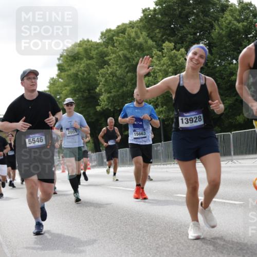 29.06.2025 - hella hamburg halbmarathon Jannik Wohlers http://msf.ph/oto/8149623 29.06.2025 10:13:08 Lombardsbrücke 1007, 1859, 2055, 2721, 2904, 3729, 4187, 4795, 4950, 5232, 5546, 6026, 6717, 6724, 7346, 7446, 7447, 7460, 7913, 8279, 9128, 9527, 9612, 12928, 12929, 13331, 13928, 15663, 16491, 17472, 17474, 18222, 18231, 19035 meine-sportfotos.de