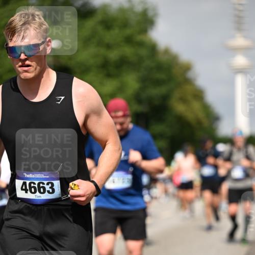 29.06.2025 - hella hamburg halbmarathon Dr. Thomas Lammeyer http://msf.ph/oto/8149632 29.06.2025 10:06:29 Kennedybrücke 1128, 1254, 1432, 1453, 1733, 2322, 2323, 3169, 3780, 3919, 4286, 4663, 4985, 5742, 5763, 6166, 6322, 6708, 6860, 7049, 7243, 8662, 8749, 9020, 9021, 9928, 10539, 10866 meine-sportfotos.de