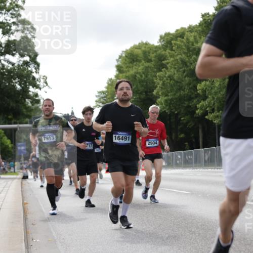 29.06.2025 - hella hamburg halbmarathon Jannik Wohlers http://msf.ph/oto/8149762 29.06.2025 10:13:14 Lombardsbrücke 1131, 2055, 2359, 2721, 2904, 2987, 4795, 4950, 5232, 5546, 5631, 6026, 6717, 6724, 7446, 7447, 7460, 7462, 7913, 8279, 9128, 9612, 9631, 10977, 12313, 12797, 12928, 12929, 13331, 13928, 15085, 15663, 16491, 17472, 18222, 18231, 19190 meine-sportfotos.de