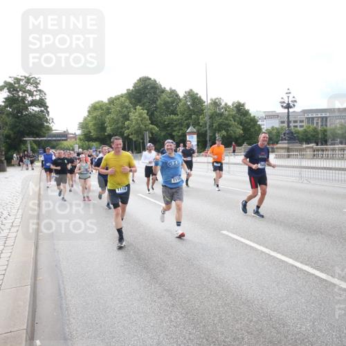 29.06.2025 - hella hamburg halbmarathon Jannik Wohlers http://msf.ph/oto/8149768 29.06.2025 10:19:38 Lombardsbrücke 1110, 1115, 1154, 2064, 3278, 4539, 4585, 4737, 4739, 5397, 5556, 5659, 6874, 7137, 7519, 7808, 8387, 8738, 9196, 10550, 10622, 10701, 11028, 11036, 13002, 13192, 13634, 13910, 14024, 14425, 14428, 15529, 15572, 15619, 15948, 16016, 16164, 16240, 16322, 16480, 16611, 16714, 16991, 17076, 17123, 17208, 17454, 17456, 17853, 17913, 18114, 18322, 18368, 18648, 18685 meine-sportfotos.de