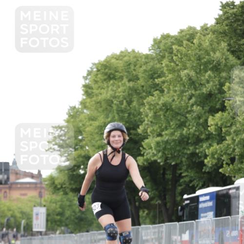 29.06.2025 - hella hamburg halbmarathon Jannik Wohlers http://msf.ph/oto/8149789 29.06.2025 09:14:10 Lombardsbrücke  meine-sportfotos.de
