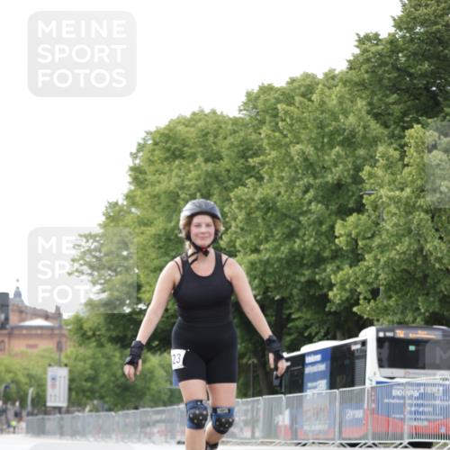 29.06.2025 - hella hamburg halbmarathon Jannik Wohlers http://msf.ph/oto/8149830 29.06.2025 09:14:11 Lombardsbrücke  meine-sportfotos.de