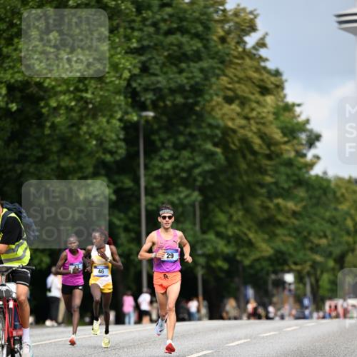 29.06.2025 - hella hamburg halbmarathon Dr. Thomas Lammeyer http://msf.ph/oto/8149844 29.06.2025 09:37:41 Kennedybrücke 43, 46, 48 meine-sportfotos.de