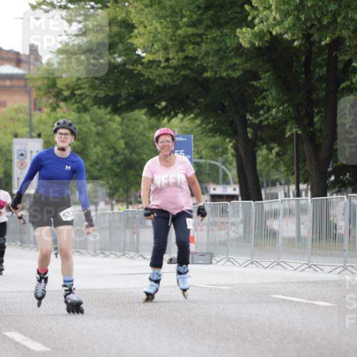 29.06.2025 - hella hamburg halbmarathon Jannik Wohlers http://msf.ph/oto/8149860 29.06.2025 09:15:04 Lombardsbrücke  meine-sportfotos.de