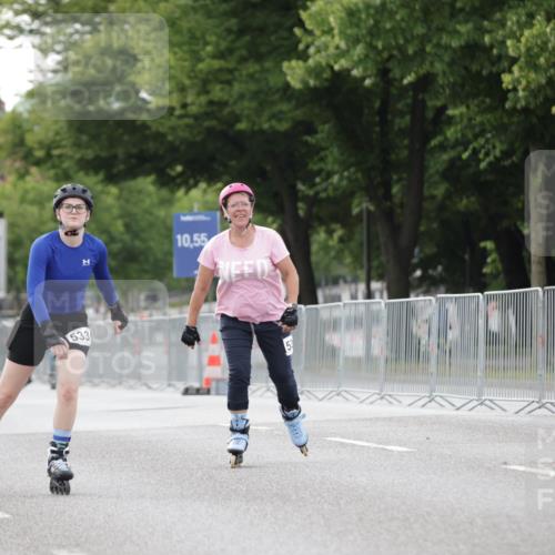 29.06.2025 - hella hamburg halbmarathon Jannik Wohlers http://msf.ph/oto/8149926 29.06.2025 09:15:05 Lombardsbrücke  meine-sportfotos.de