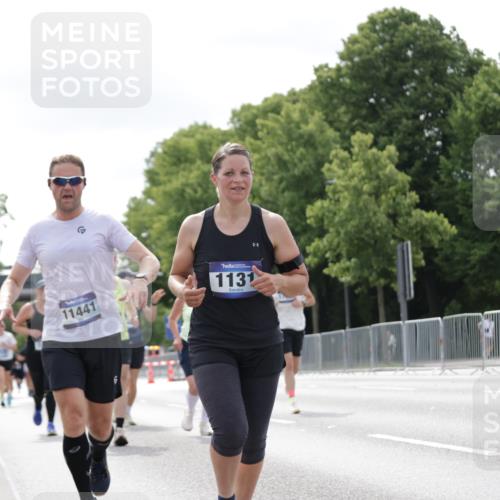 29.06.2025 - hella hamburg halbmarathon Jannik Wohlers http://msf.ph/oto/8150014 29.06.2025 10:13:26 Lombardsbrücke 1131, 1480, 2359, 2721, 2904, 2987, 4001, 5232, 5631, 5719, 6026, 6710, 7462, 7913, 8673, 9631, 10442, 10443, 10977, 11441, 12313, 12797, 12928, 12929, 15085, 15482, 15721, 15722, 16491, 17472, 17985, 19190 meine-sportfotos.de
