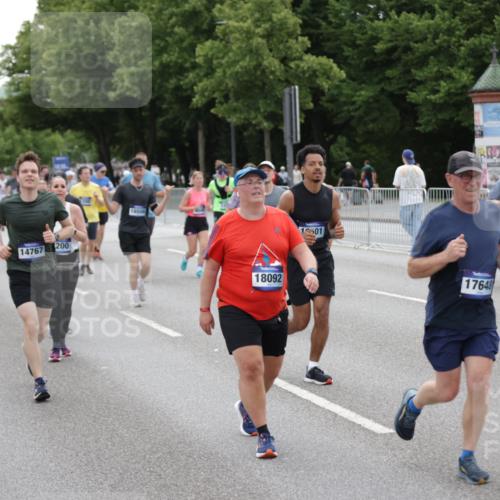 29.06.2025 - hella hamburg halbmarathon Jannik Wohlers http://msf.ph/oto/8150074 29.06.2025 10:50:27 Lombardsbrücke 1129, 1208, 1930, 2200, 2358, 2859, 3184, 3229, 3647, 3838, 4642, 4695, 4771, 4848, 6178, 7133, 7141, 7161, 7825, 7938, 8200, 8779, 8833, 8986, 9096, 9168, 9933, 10029, 10437, 10552, 10614, 10636, 11577, 12392, 12393, 12800, 13468, 13522, 13981, 14010, 14534, 14640, 14762, 14767, 14773, 15105, 15250, 15464, 16500, 16501, 16553, 16727, 16729, 16904, 17337, 17648, 17735 meine-sportfotos.de