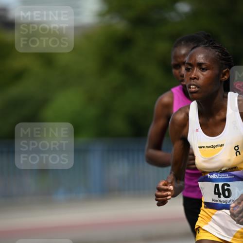 29.06.2025 - hella hamburg halbmarathon Dr. Thomas Lammeyer http://msf.ph/oto/8150091 29.06.2025 09:37:48 Kennedybrücke 43, 46, 48 meine-sportfotos.de