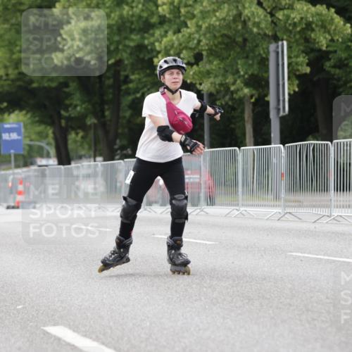 29.06.2025 - hella hamburg halbmarathon Jannik Wohlers http://msf.ph/oto/8150110 29.06.2025 09:15:12 Lombardsbrücke  meine-sportfotos.de