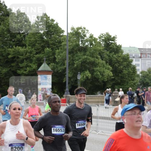 29.06.2025 - hella hamburg halbmarathon Jannik Wohlers http://msf.ph/oto/8150157 29.06.2025 10:50:31 Lombardsbrücke 1129, 1208, 2200, 2358, 2859, 3184, 3229, 3647, 4771, 4848, 5286, 5289, 6178, 7133, 7141, 7161, 7770, 7771, 7825, 8200, 8779, 8986, 9168, 10029, 10437, 10552, 10614, 10636, 11052, 11252, 11577, 12392, 12393, 12800, 13468, 13522, 13981, 14010, 14534, 14640, 14767, 14773, 15250, 15464, 16500, 16501, 16553, 16727, 16729, 16904, 17295, 17337, 17648, 17735 meine-sportfotos.de