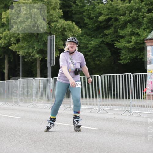 29.06.2025 - hella hamburg halbmarathon Jannik Wohlers http://msf.ph/oto/8150184 29.06.2025 09:15:21 Lombardsbrücke  meine-sportfotos.de