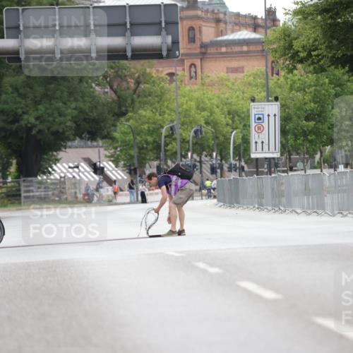 29.06.2025 - hella hamburg halbmarathon Jannik Wohlers http://msf.ph/oto/8150239 29.06.2025 09:15:25 Lombardsbrücke  meine-sportfotos.de