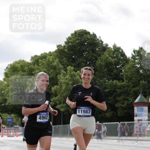 29.06.2025 - hella hamburg halbmarathon Jannik Wohlers http://msf.ph/oto/8150253 29.06.2025 10:13:39 Lombardsbrücke 1194, 1480, 1890, 4032, 4962, 6287, 6710, 8057, 9886, 10442, 10443, 11987, 12938, 13788, 15482, 15840, 17439, 17985, 18041, 18236, 18239 meine-sportfotos.de