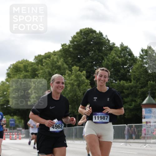 29.06.2025 - hella hamburg halbmarathon Jannik Wohlers http://msf.ph/oto/8150262 29.06.2025 10:13:39 Lombardsbrücke 1194, 1480, 1890, 4032, 4962, 6287, 6710, 8057, 9886, 10442, 10443, 11987, 12938, 13788, 15482, 15840, 17439, 17985, 18041, 18236, 18239 meine-sportfotos.de