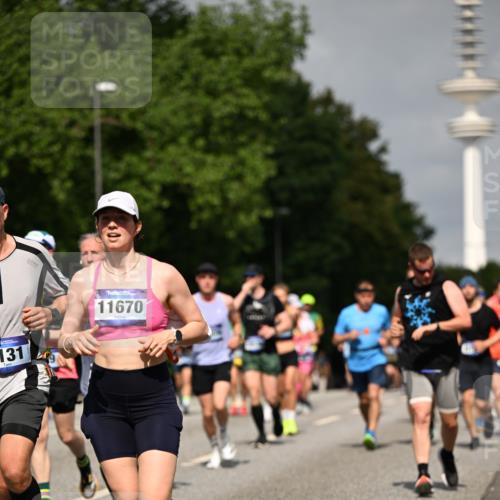 29.06.2025 - hella hamburg halbmarathon Dr. Thomas Lammeyer http://msf.ph/oto/8150423 29.06.2025 10:06:37 Kennedybrücke 1128, 1254, 1432, 1733, 2142, 2322, 2323, 2685, 3780, 3919, 4663, 4985, 5742, 5763, 6166, 6295, 6708, 6752, 6860, 6997, 7049, 7243, 7323, 8364, 8662, 8749, 9020, 9021, 9928, 10295, 10539, 10866, 11191, 11250 meine-sportfotos.de
