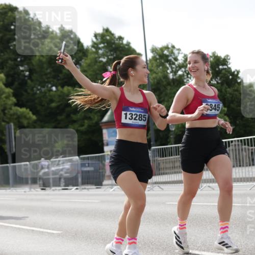 29.06.2025 - hella hamburg halbmarathon Jannik Wohlers http://msf.ph/oto/8150439 29.06.2025 10:13:49 Lombardsbrücke 1194, 1890, 3939, 4032, 4962, 6089, 6287, 7209, 7442, 7840, 7991, 8001, 8057, 8409, 8892, 9845, 9886, 11987, 12938, 13285, 13788, 14488, 15840, 18041, 18236, 18239 meine-sportfotos.de
