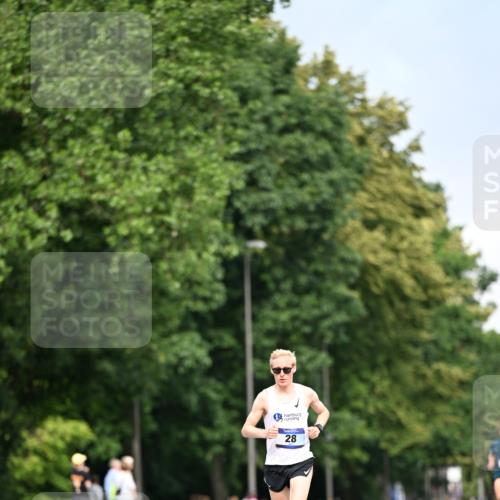 29.06.2025 - hella hamburg halbmarathon Dr. Thomas Lammeyer http://msf.ph/oto/8150547 29.06.2025 09:38:36 Kennedybrücke 28, 47 meine-sportfotos.de
