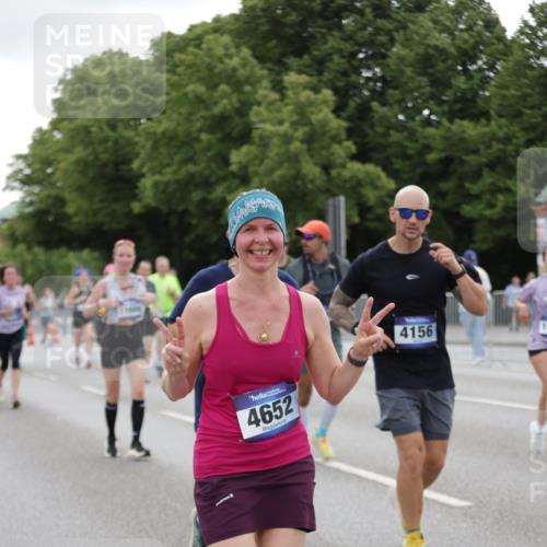 29.06.2025 - hella hamburg halbmarathon Jannik Wohlers http://msf.ph/oto/8150591 29.06.2025 10:50:54 Lombardsbrücke 1203, 1404, 1478, 1617, 2202, 2380, 2484, 2485, 3934, 4156, 4652, 4713, 4878, 4920, 5357, 5394, 5530, 6961, 7012, 7769, 8040, 8410, 8672, 9166, 9167, 9582, 9583, 9763, 11034, 11575, 11608, 11609, 13079, 14127, 14152, 15776, 16258, 16427, 16633, 16642, 16678, 16928, 17079, 19098, 19106 meine-sportfotos.de
