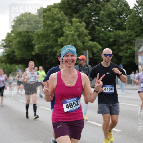 29.06.2025 - hella hamburg halbmarathon Jannik Wohlers http://msf.ph/oto/8150597 29.06.2025 10:50:54 Lombardsbrücke 1203, 1404, 1478, 1617, 2202, 2380, 2484, 2485, 3934, 4156, 4652, 4713, 4878, 4920, 5357, 5394, 5530, 6961, 7012, 7769, 8040, 8410, 8672, 9166, 9167, 9582, 9583, 9763, 11034, 11575, 11608, 11609, 13079, 14127, 14152, 15776, 16258, 16427, 16633, 16642, 16678, 16928, 17079, 19098, 19106 meine-sportfotos.de