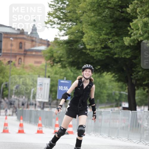 29.06.2025 - hella hamburg halbmarathon Jannik Wohlers http://msf.ph/oto/8150666 29.06.2025 09:18:04 Lombardsbrücke  meine-sportfotos.de